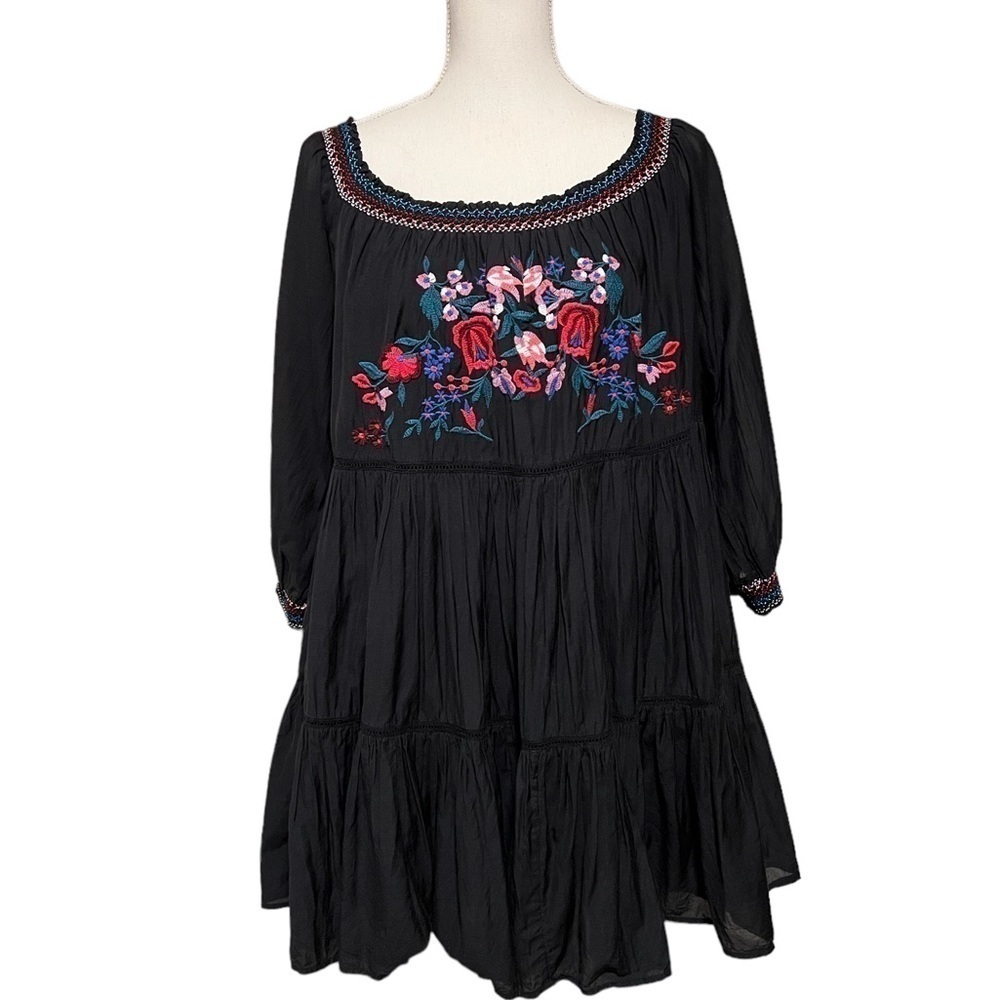 FREE PEOPLE BLACK EMBROIDERED OFF THE SHOULDER TIERED DRESS SIZE MEDIUM